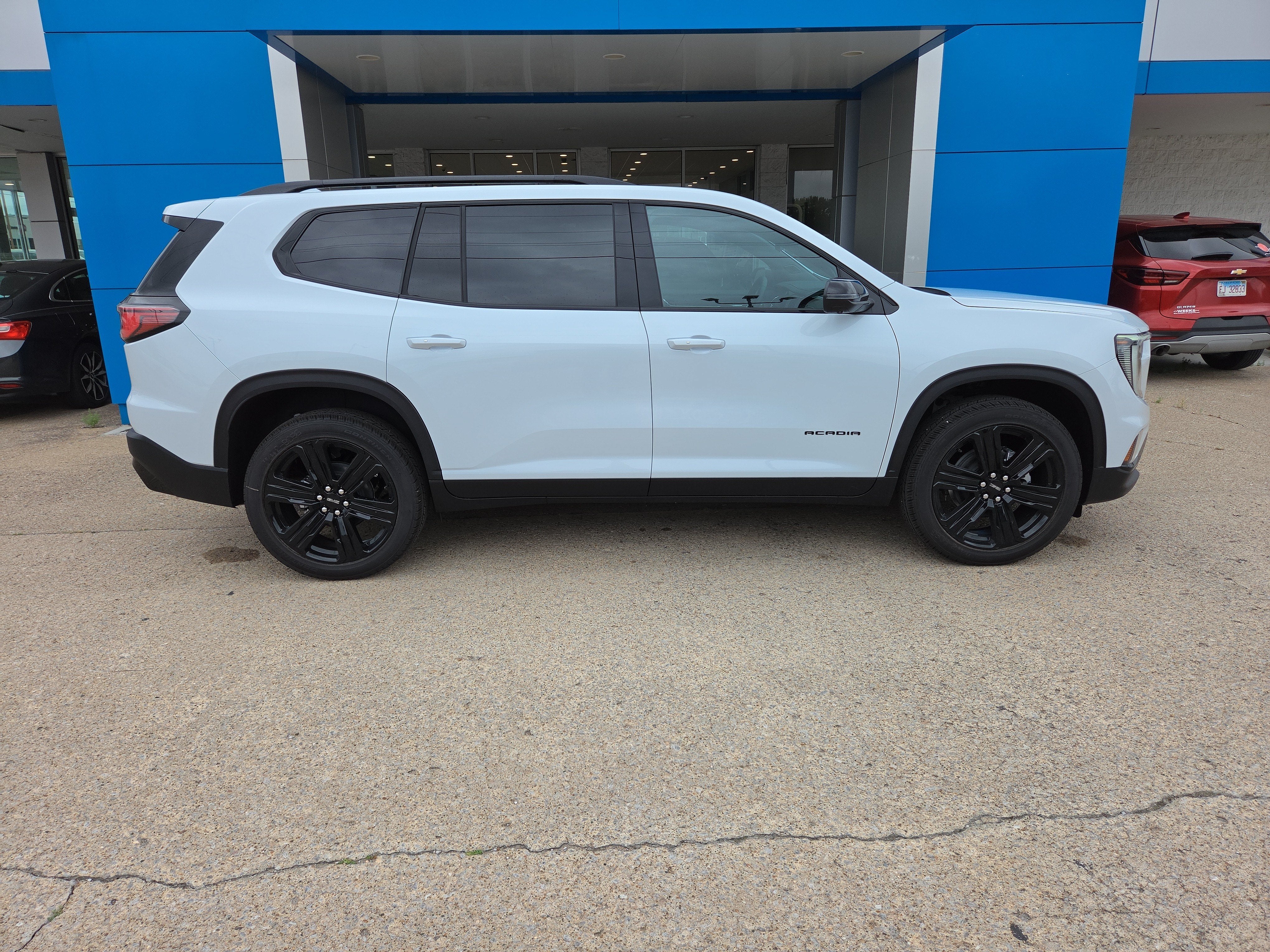 2027 GMC Acadia Elevation