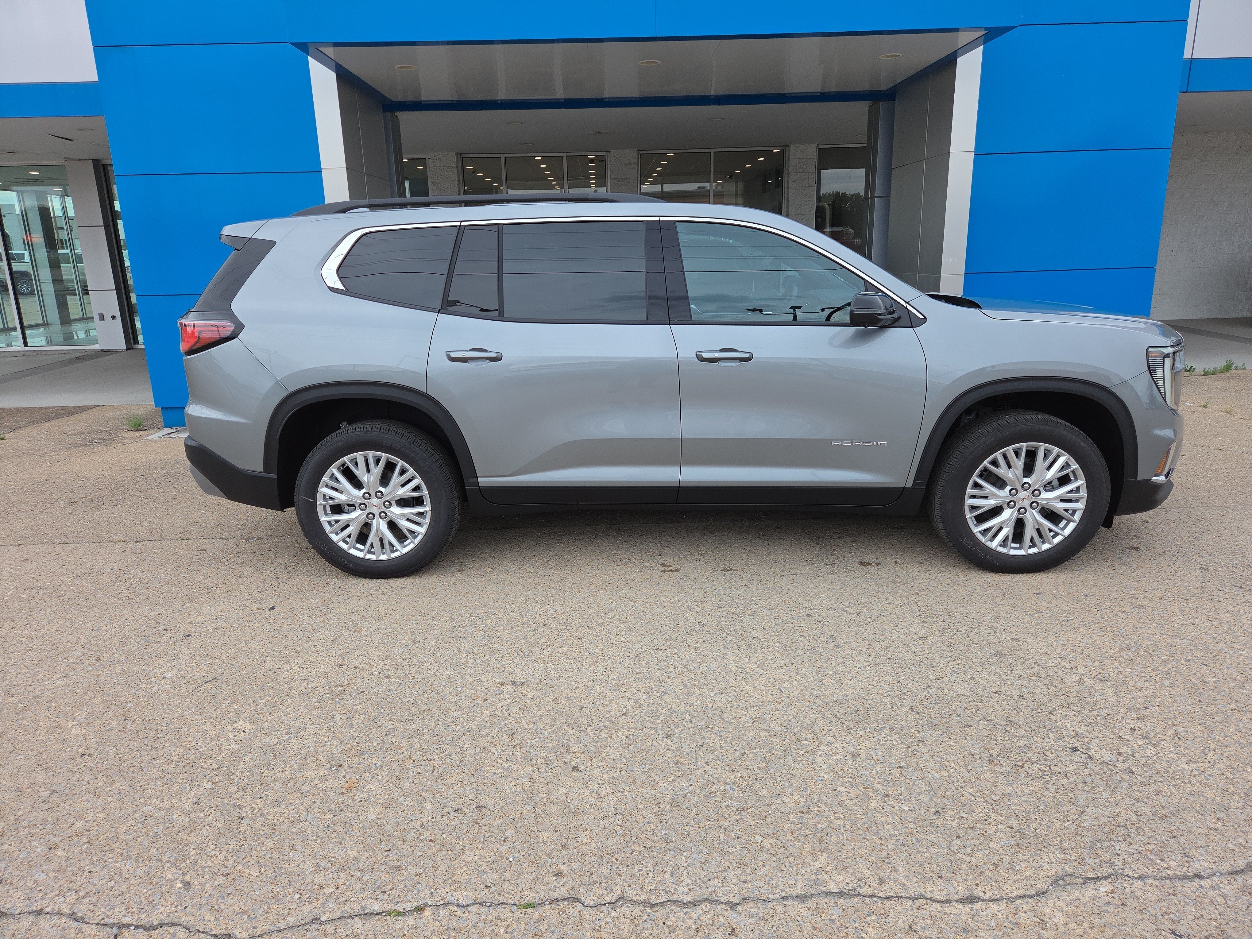 2027 GMC Acadia Elevation