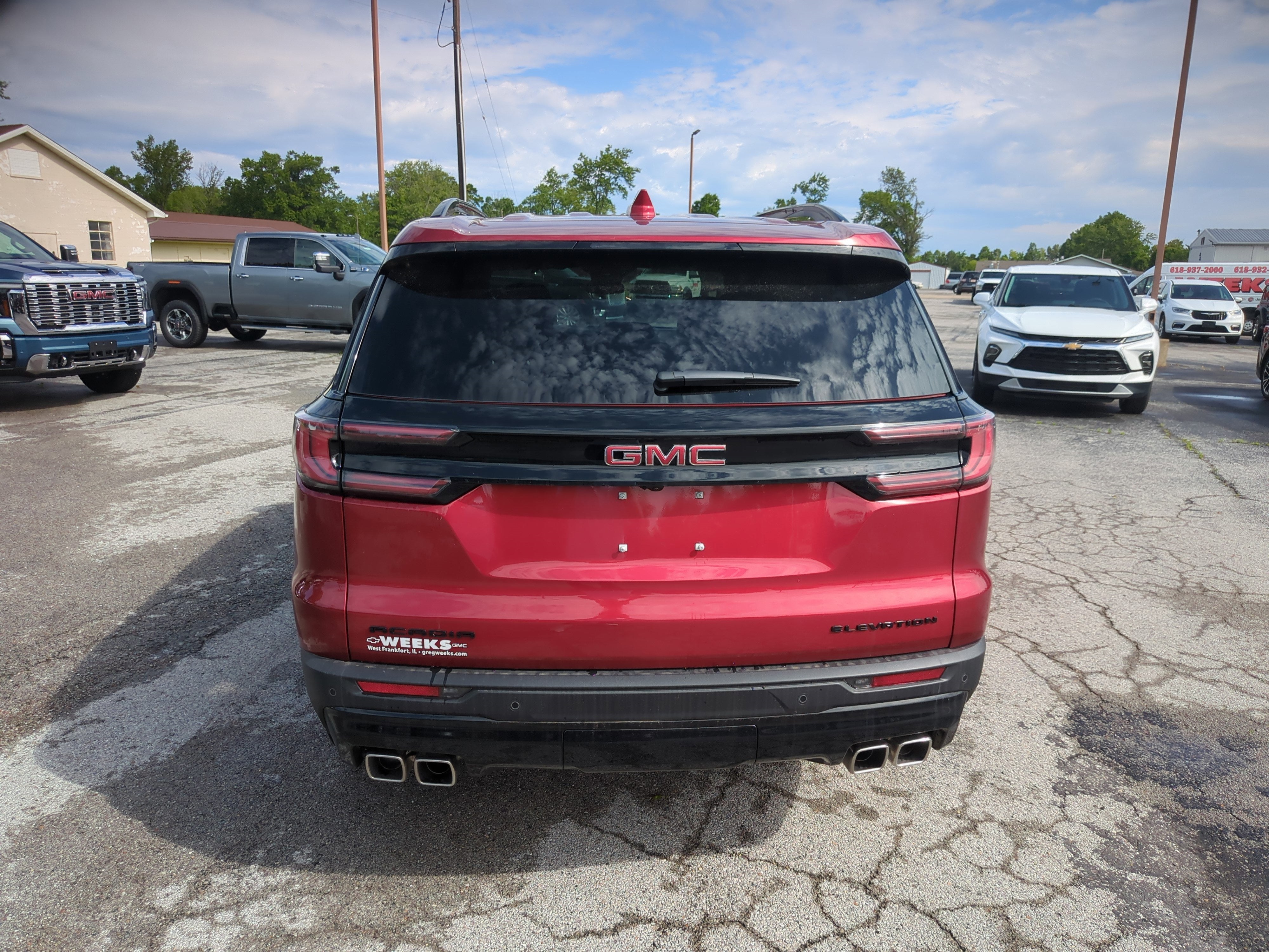 2025 GMC Acadia Elevation