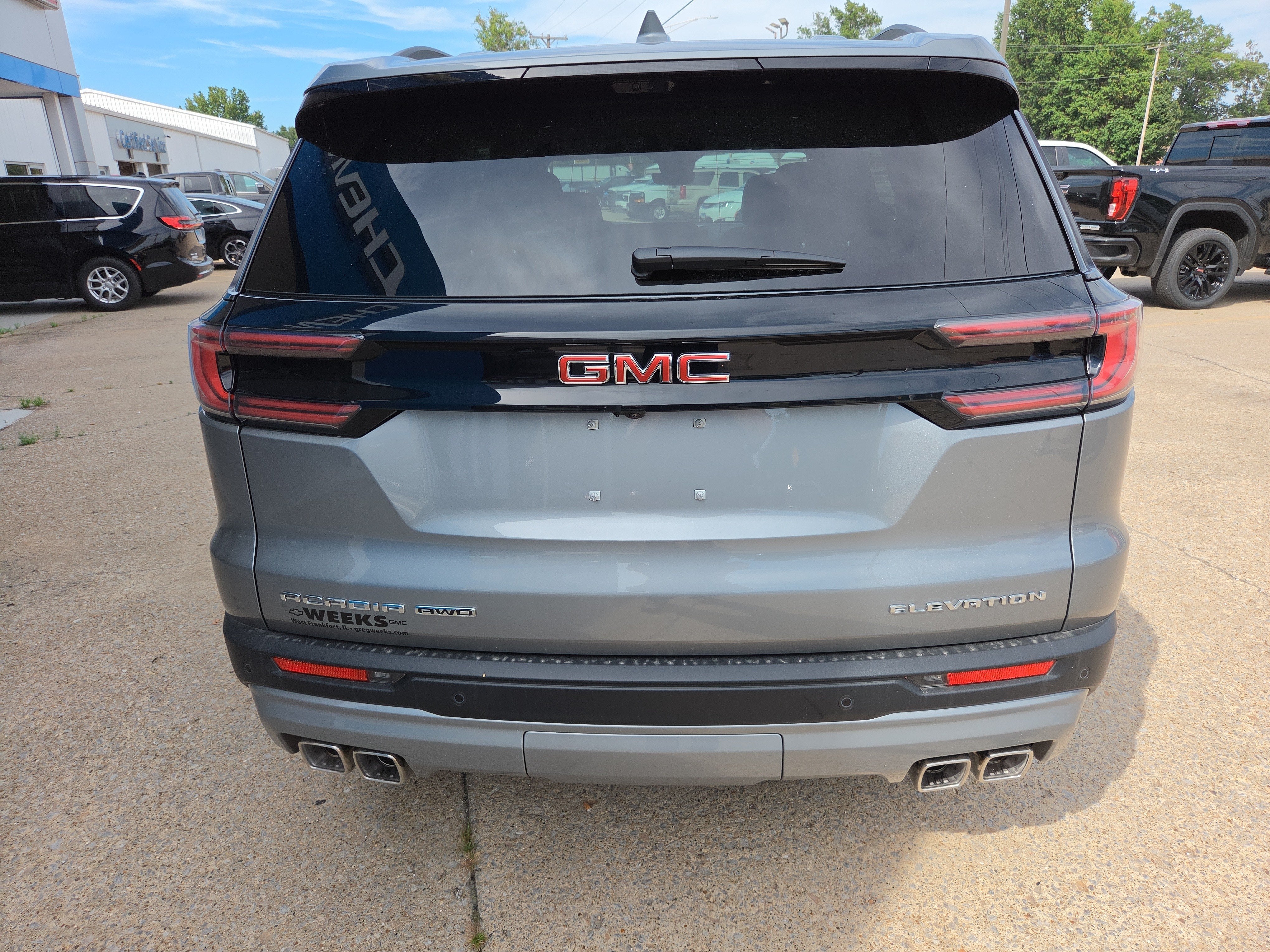 2026 GMC Acadia Elevation