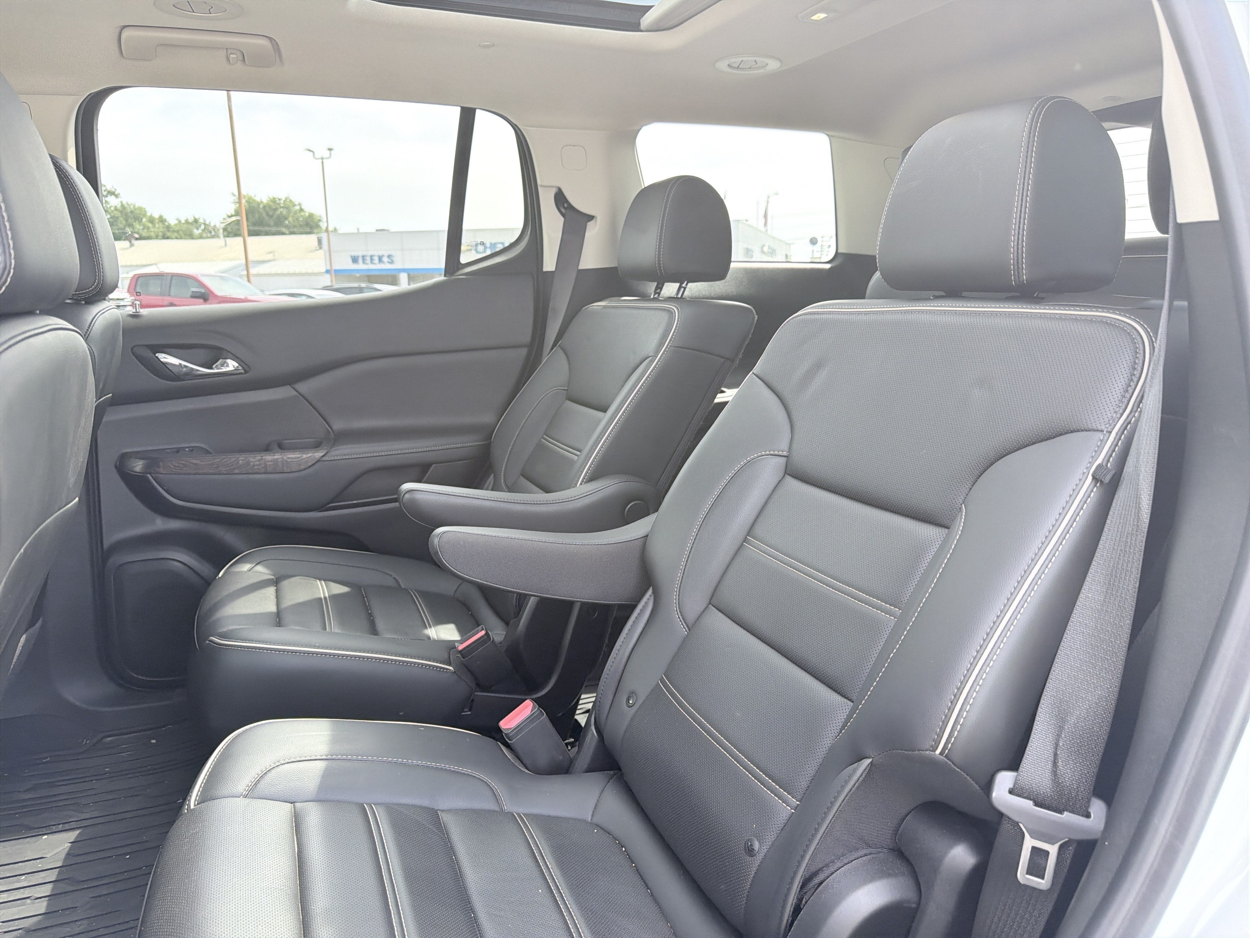 2022 GMC Acadia Denali