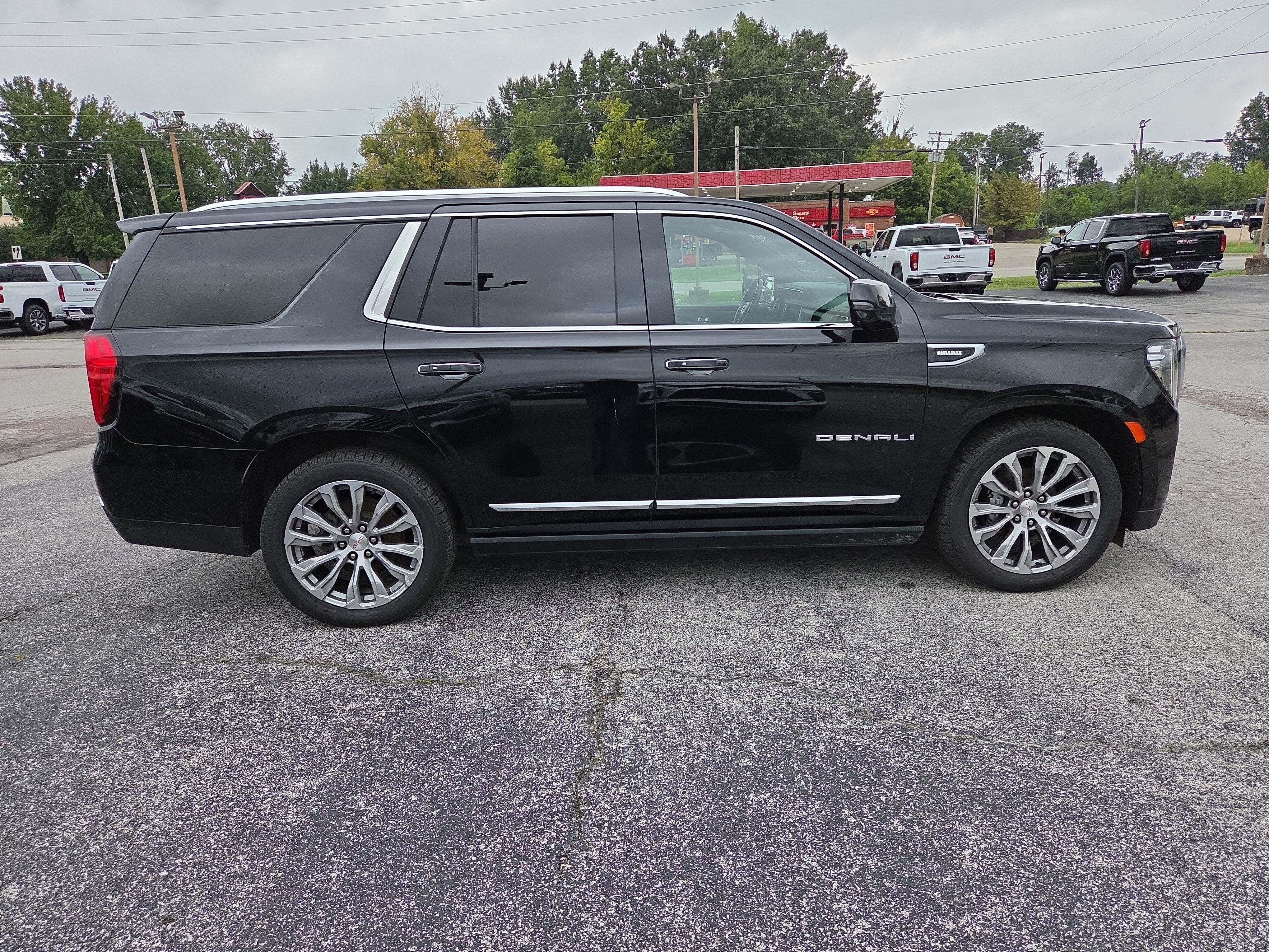 2022 GMC Yukon Denali