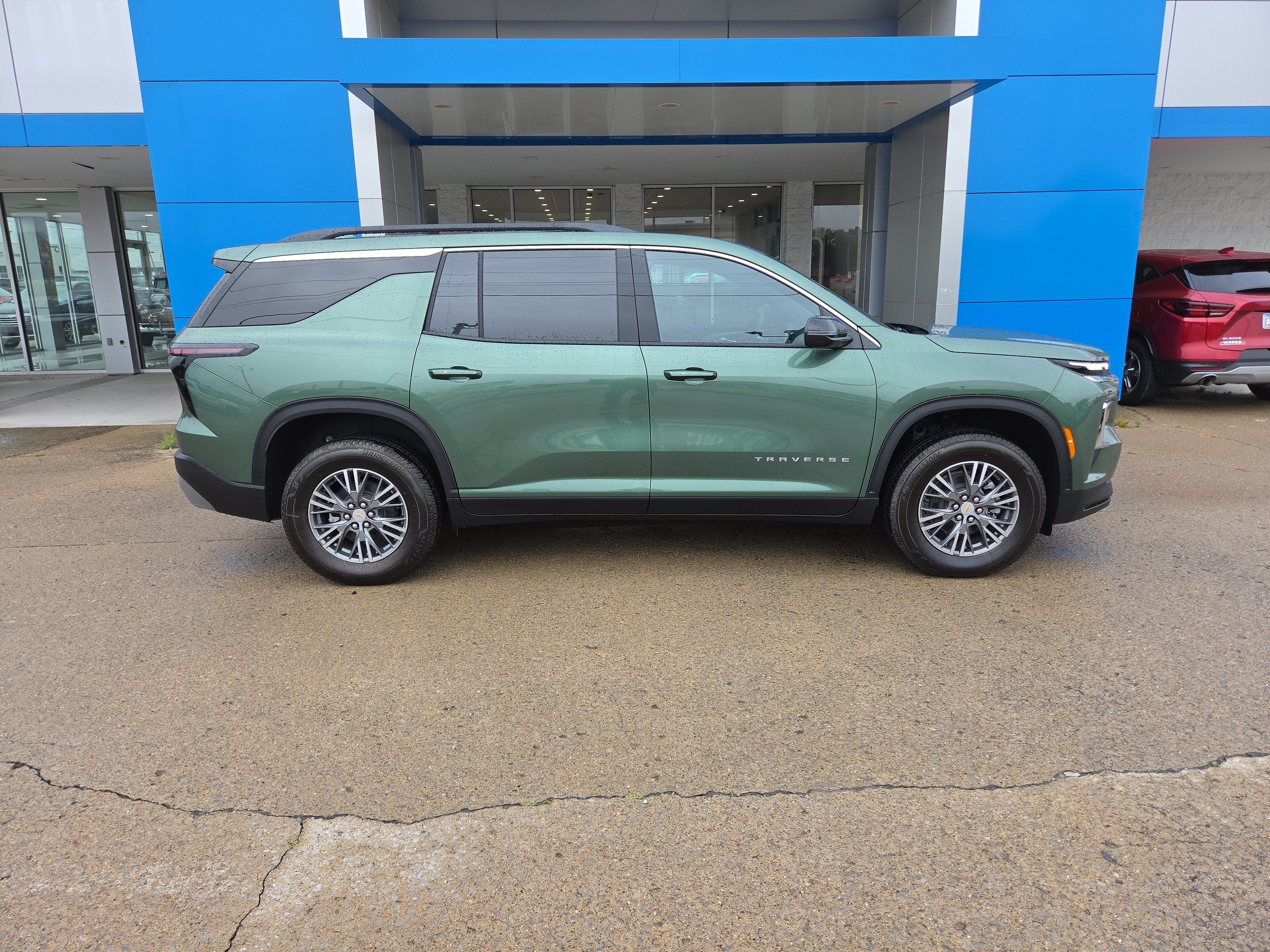 2027 Chevrolet Traverse LT