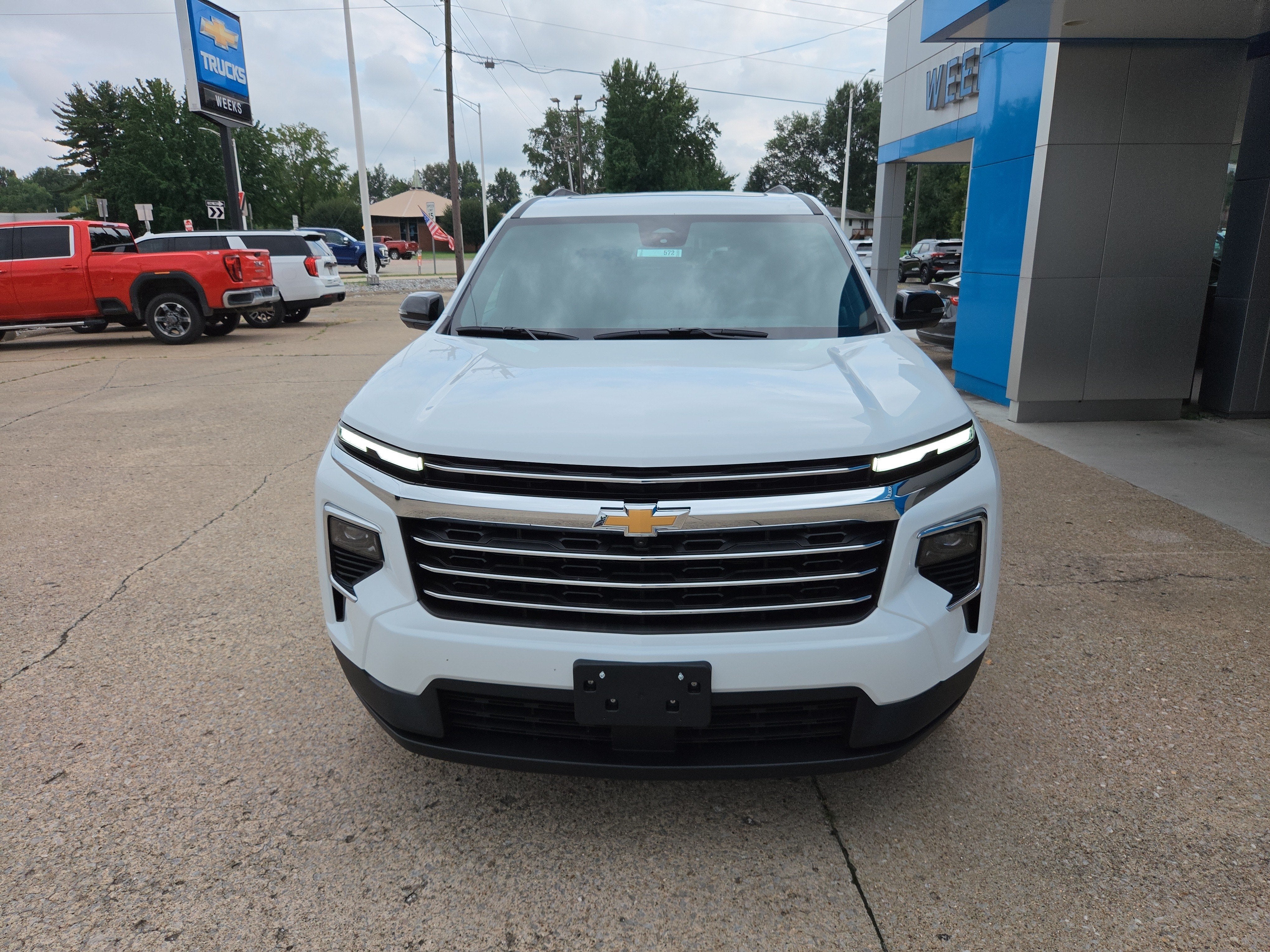 2027 Chevrolet Traverse LT