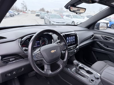 2022 Chevrolet Traverse LT Cloth