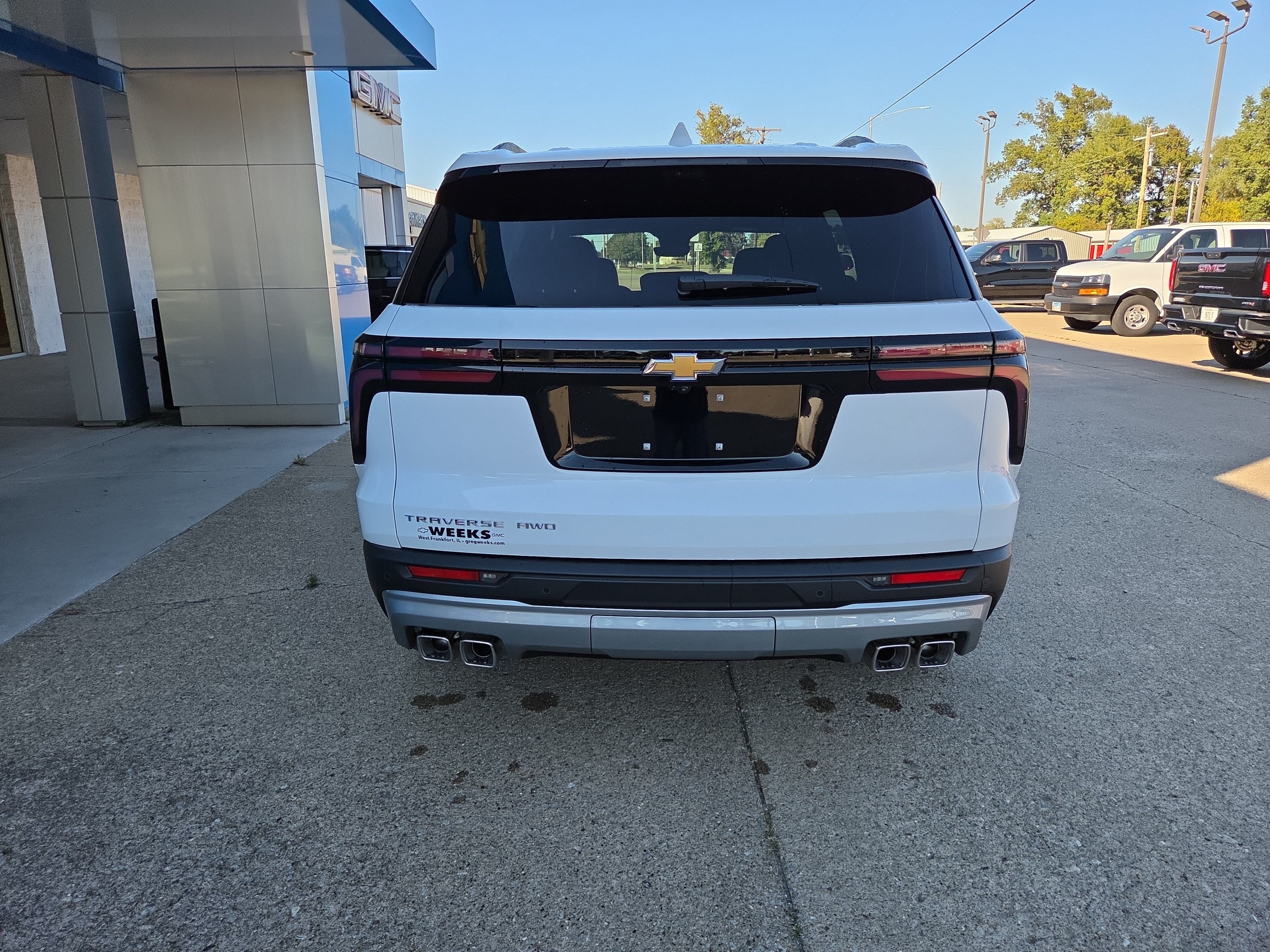 2027 Chevrolet Traverse LT