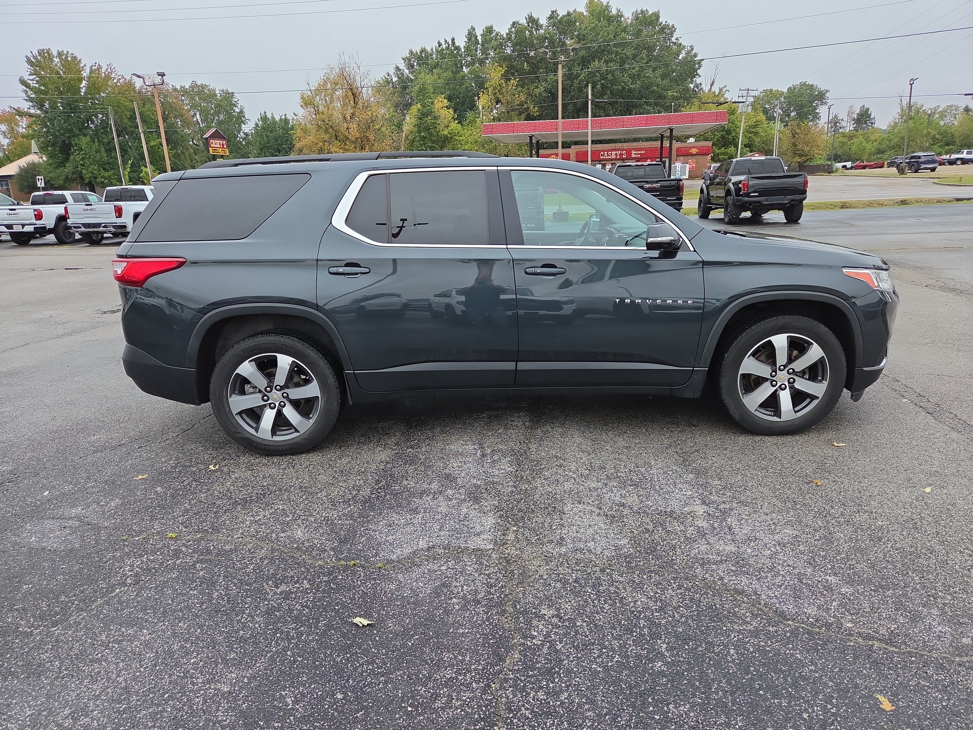 2020 Chevrolet Traverse LT Leather