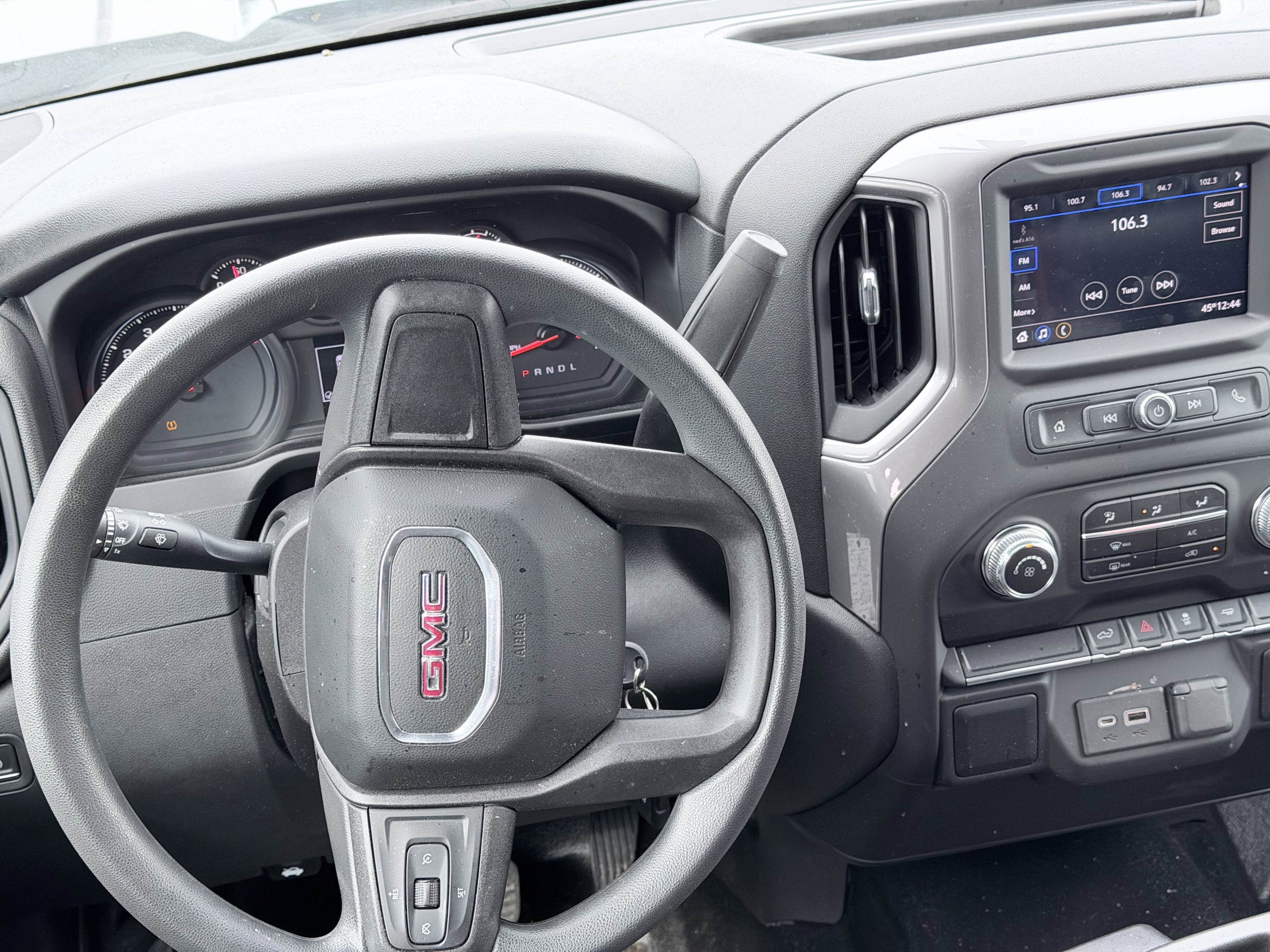 2022 GMC Sierra 2500 HD Pro