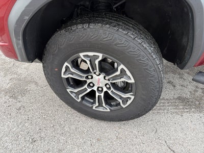 2024 GMC Canyon AT4
