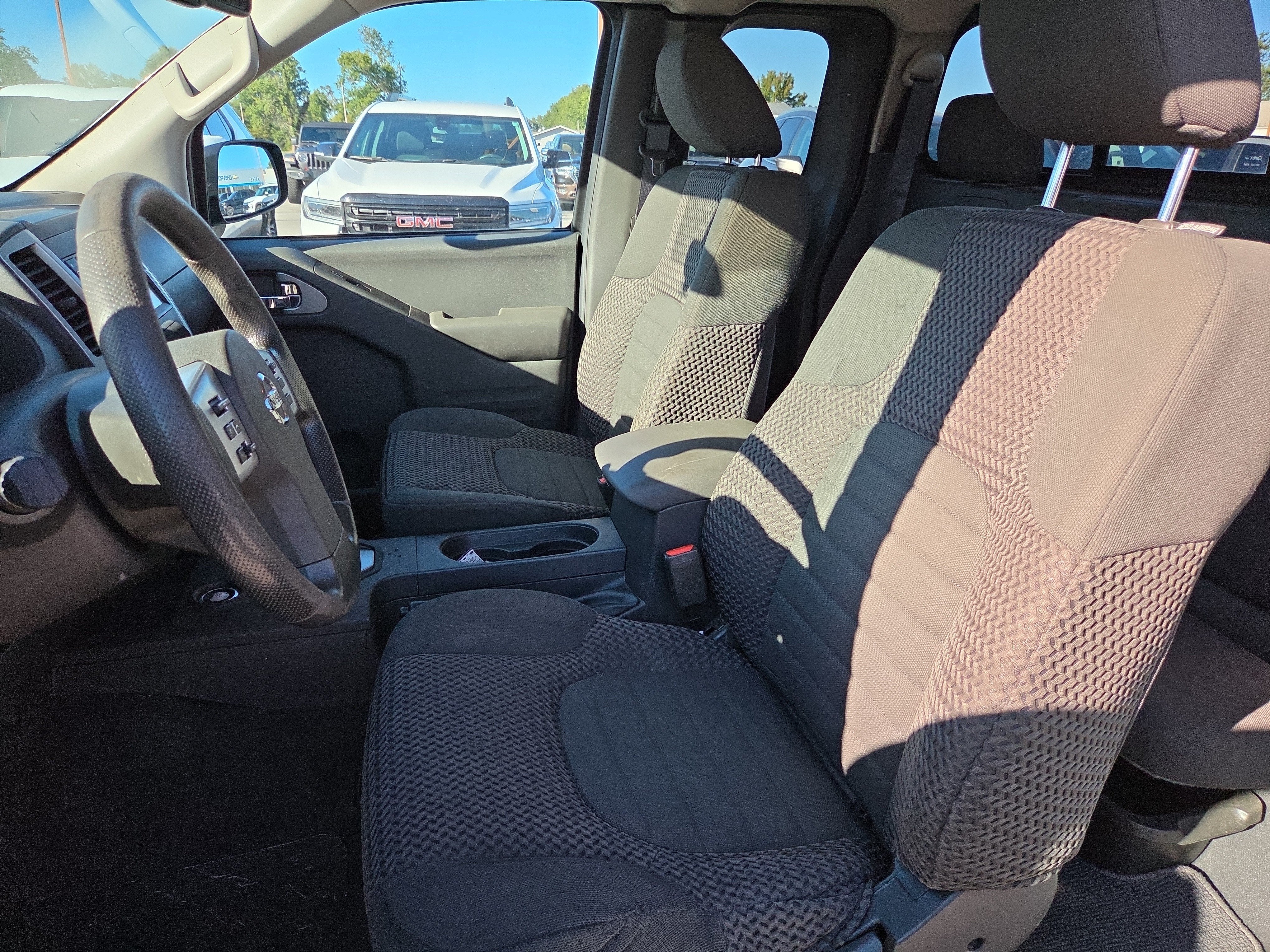 2020 Nissan Frontier SV