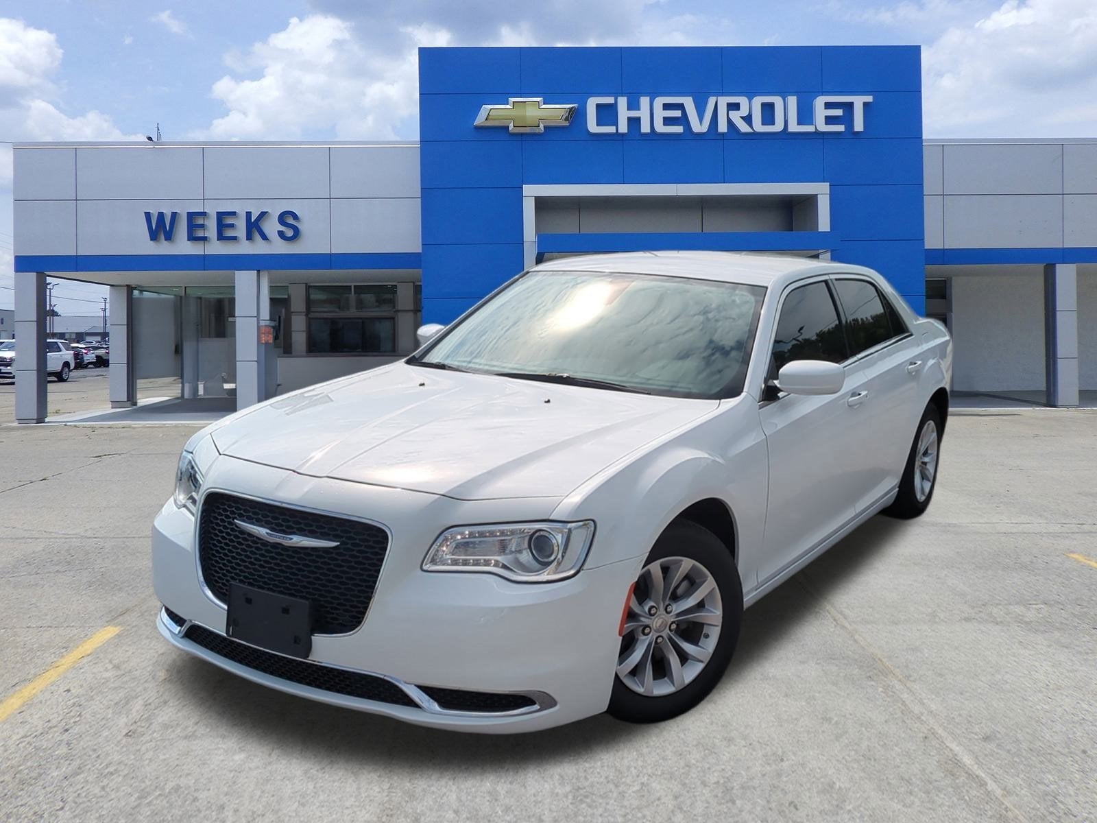 2023 Chrysler 300 Touring