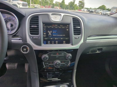 2023 Chrysler 300 Touring