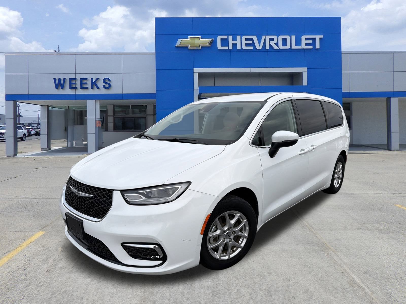 2023 Chrysler Pacifica Touring L