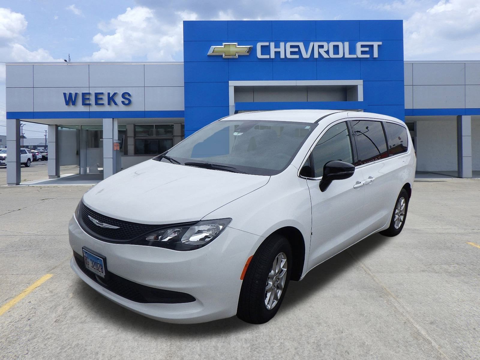 2025 Chrysler Voyager LX