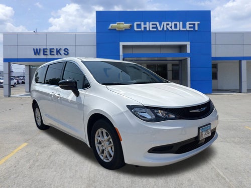 2025 Chrysler Voyager LX