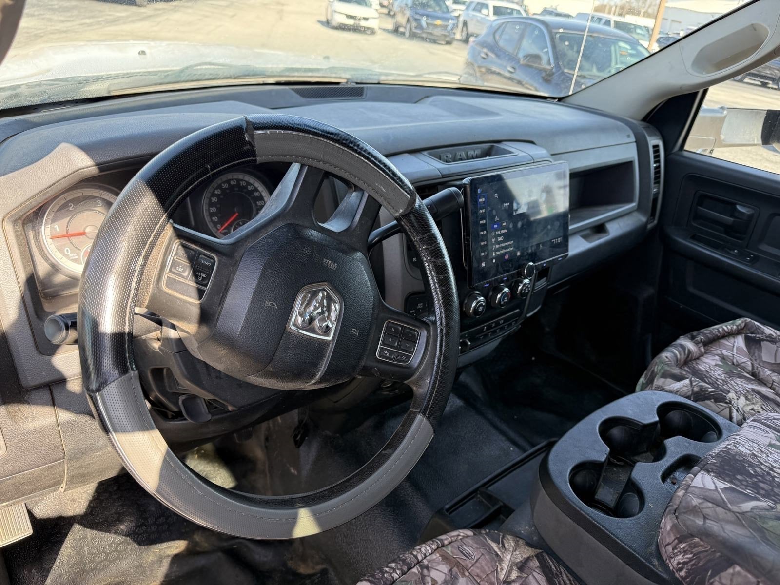 2017 RAM 3500 Chassis Cab Tradesman