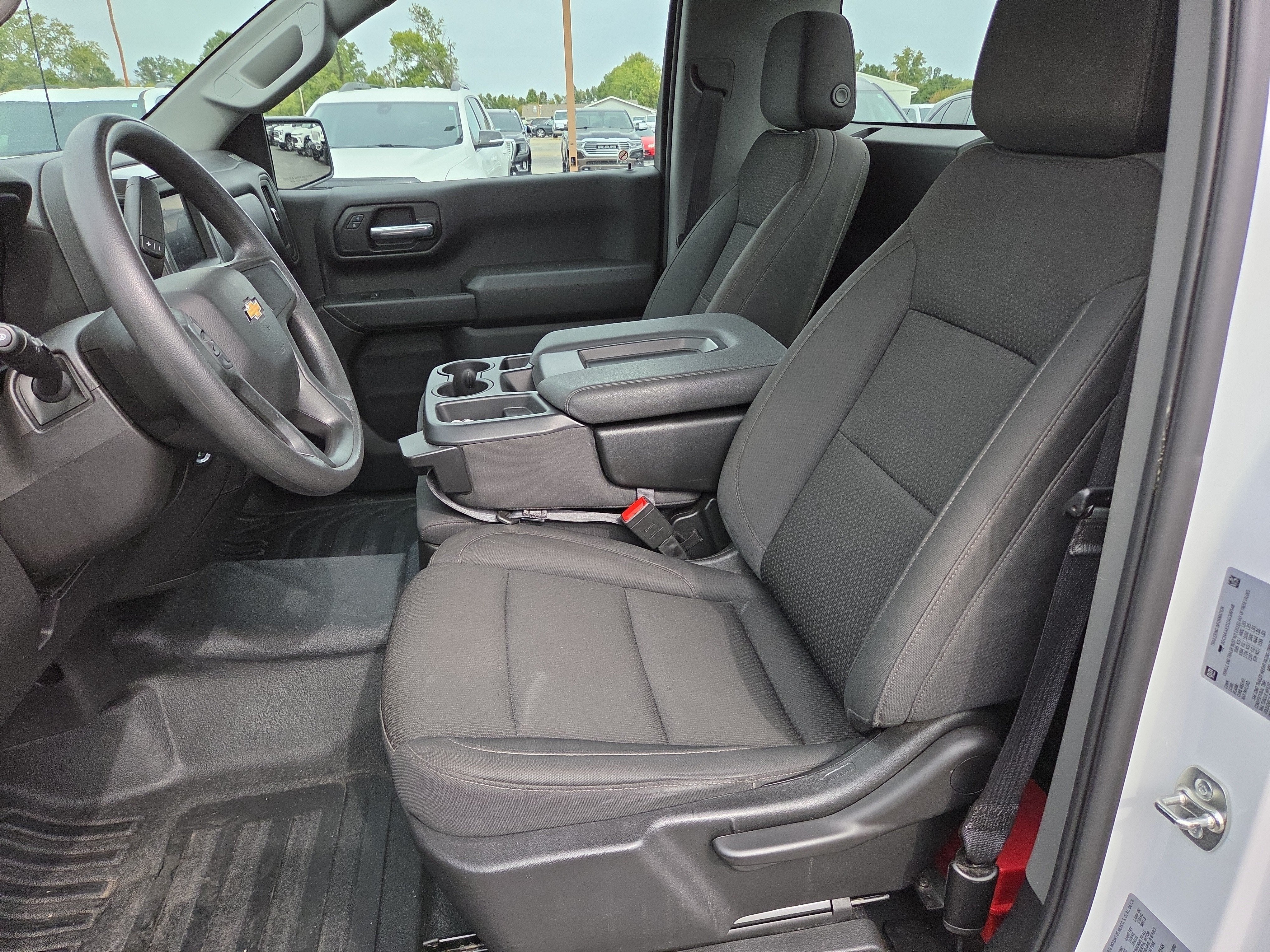 2025 Chevrolet Silverado 1500 WT