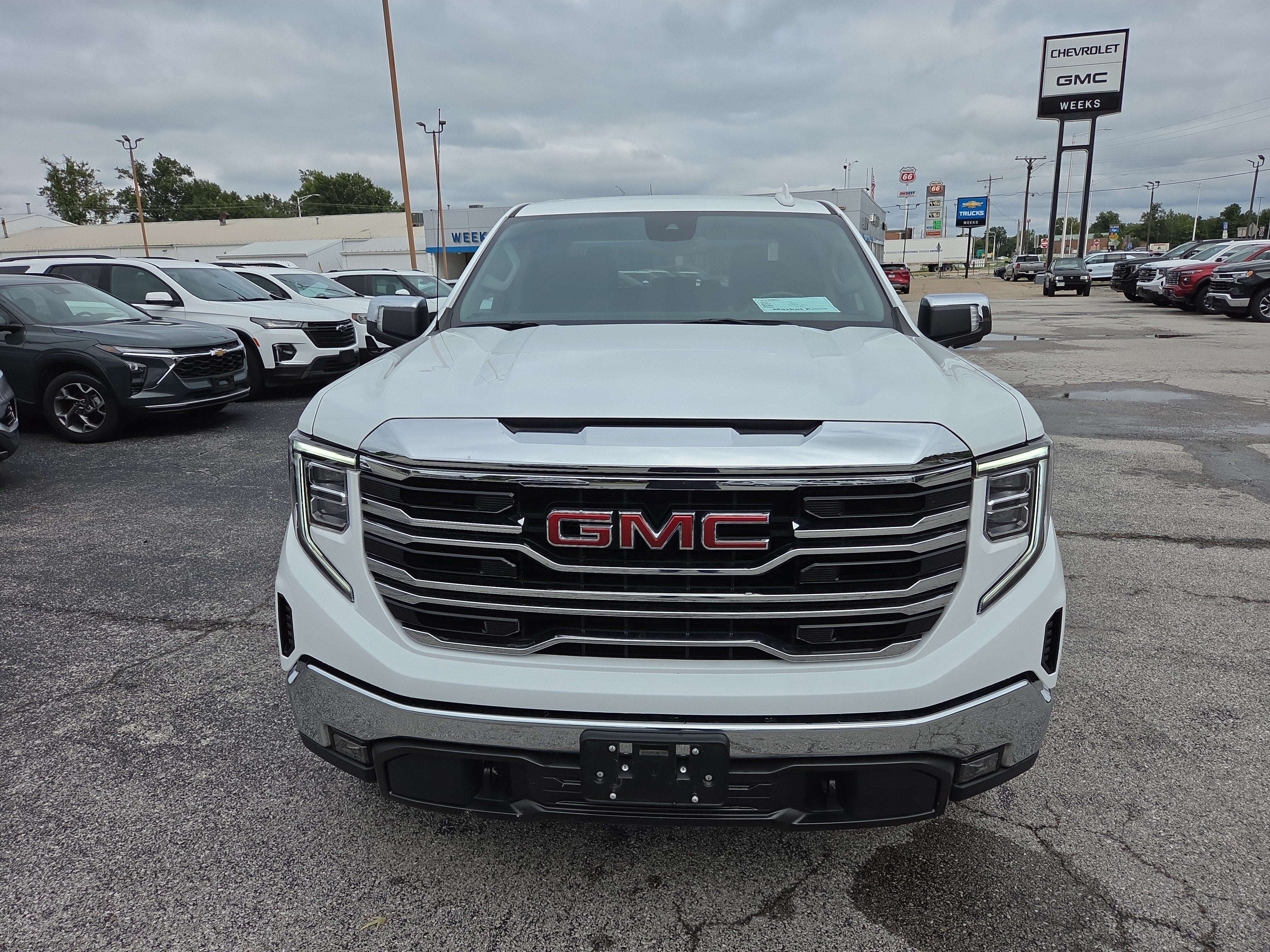 2022 GMC Sierra 1500 SLT