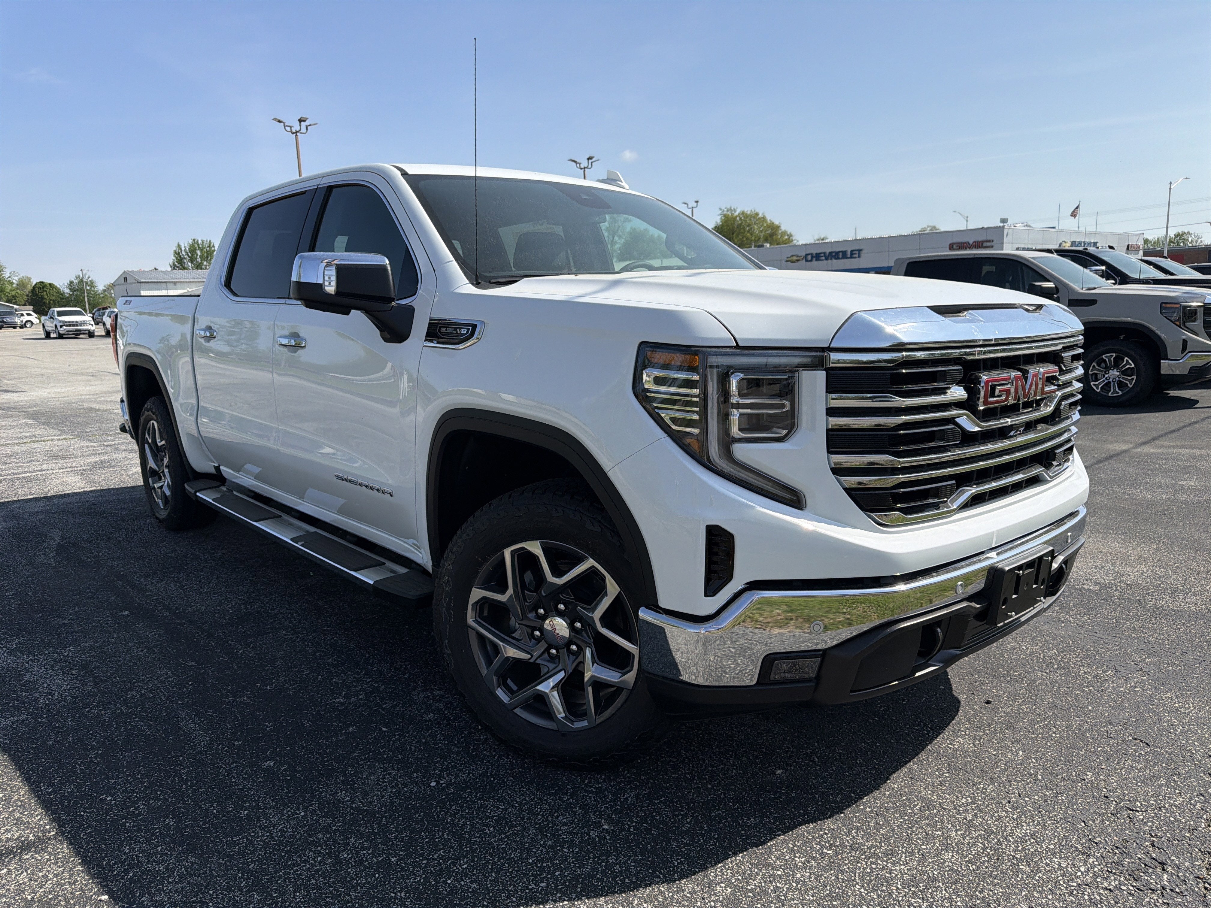 2026 GMC Sierra 1500 SLT