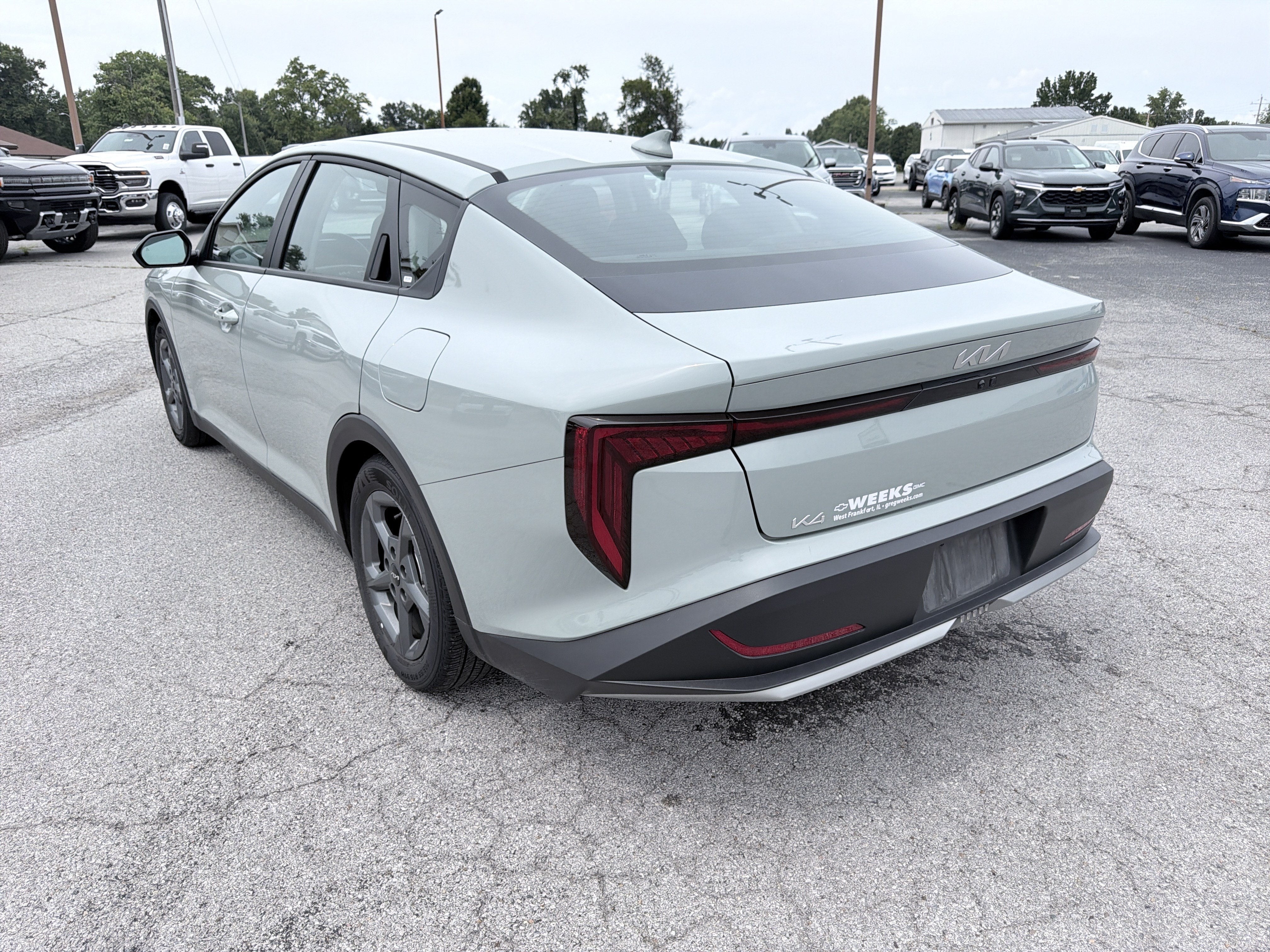 2025 Kia K4 LXS