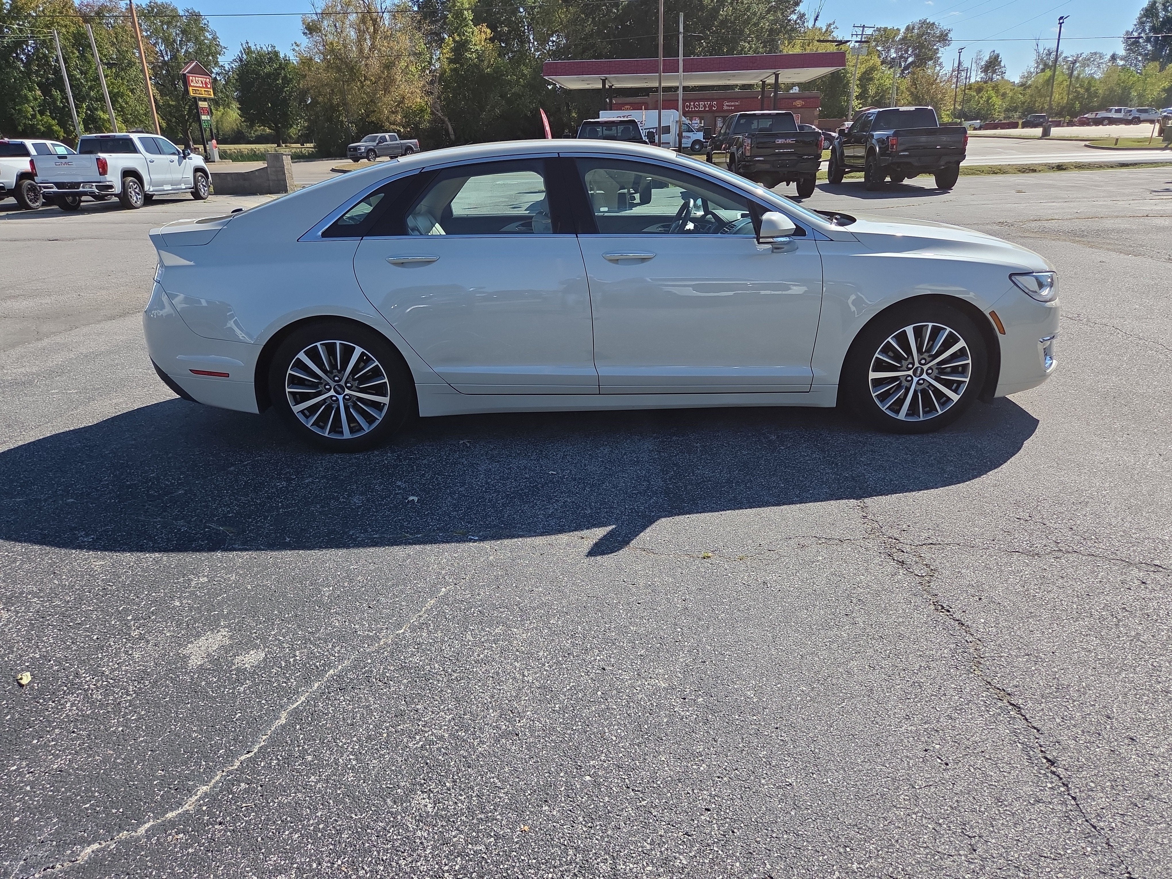 2018 Lincoln MKZ Select