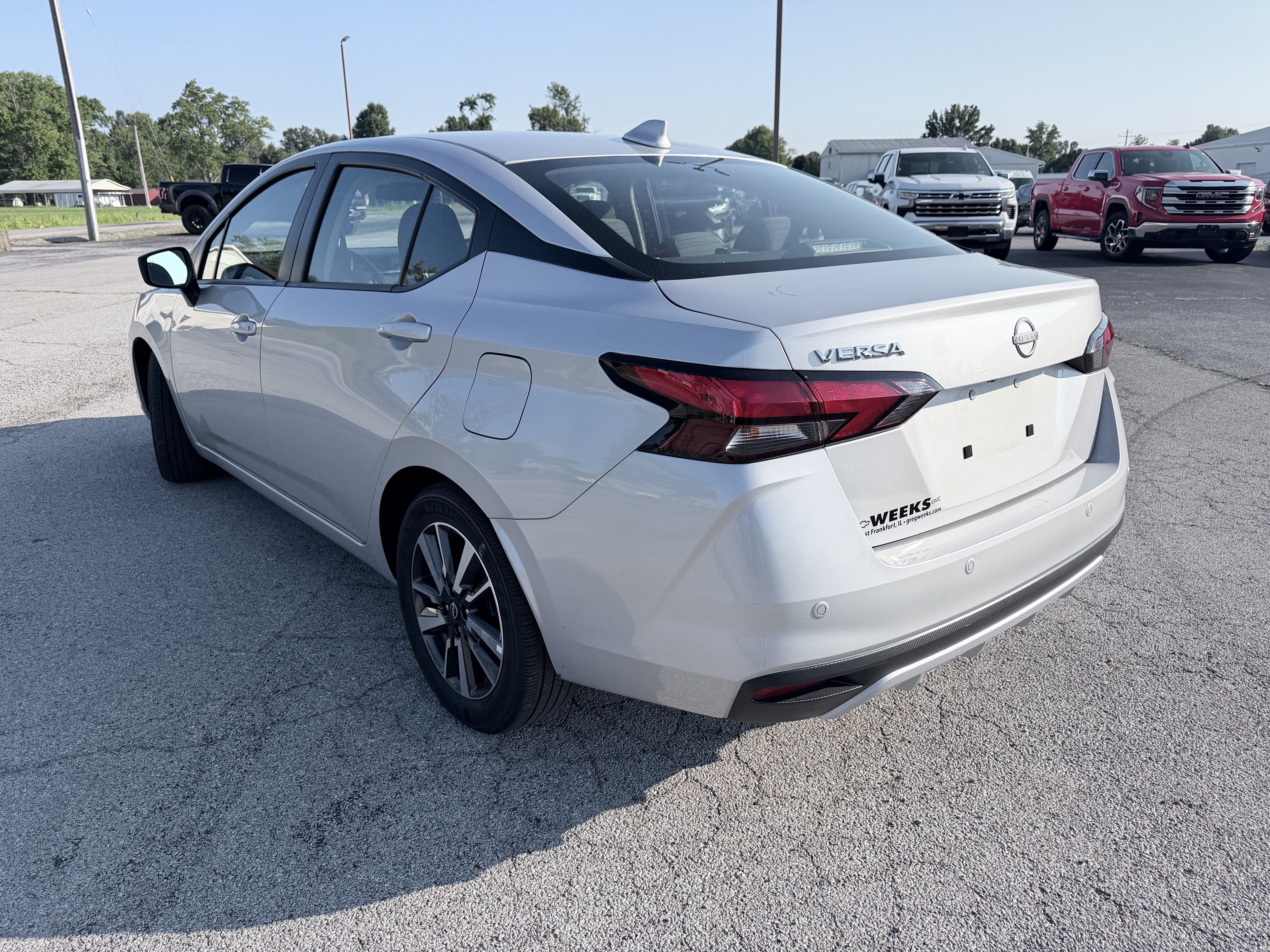2025 Nissan Versa SV