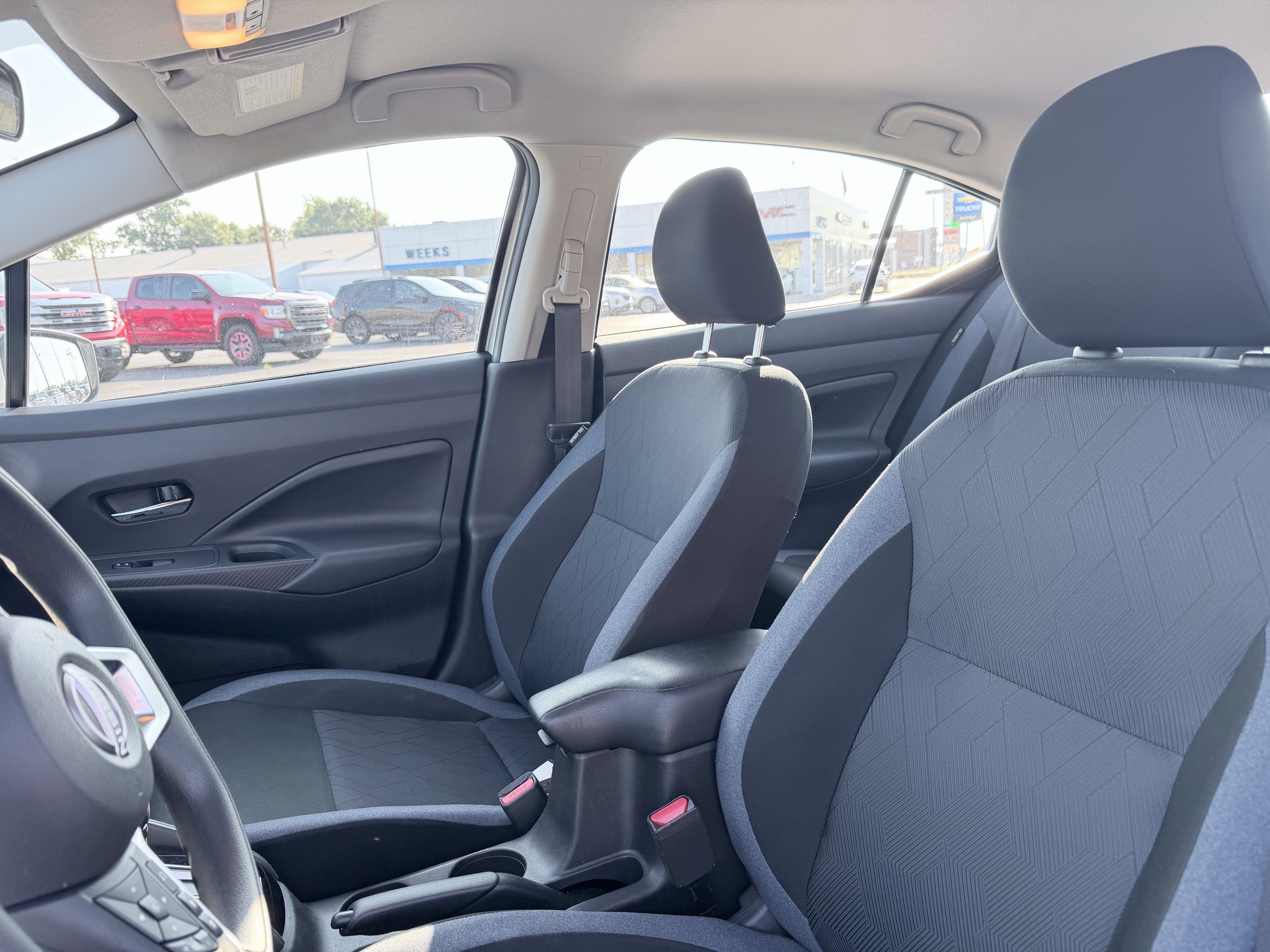 2025 Nissan Versa SV