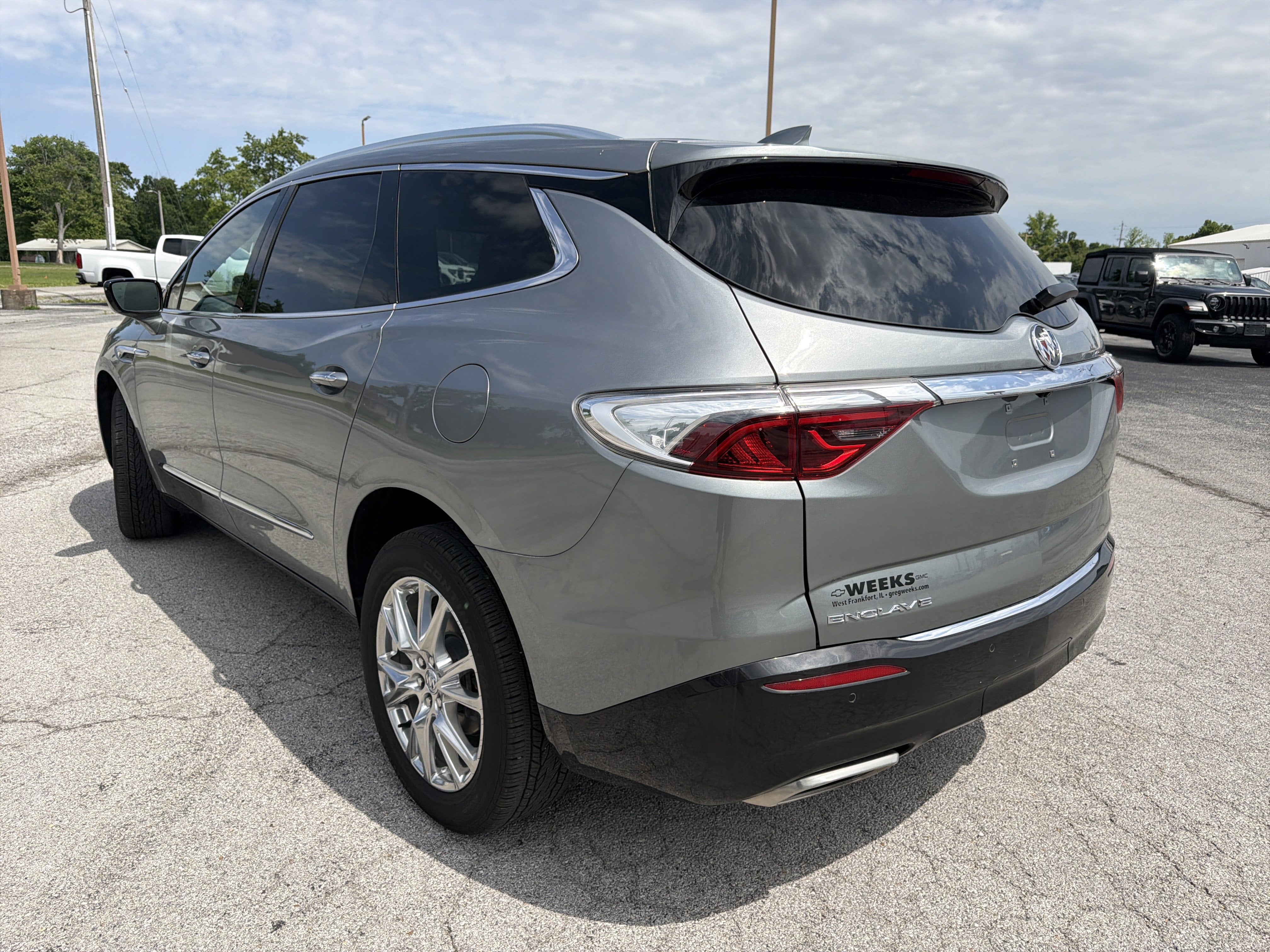 2023 Buick Enclave Essence