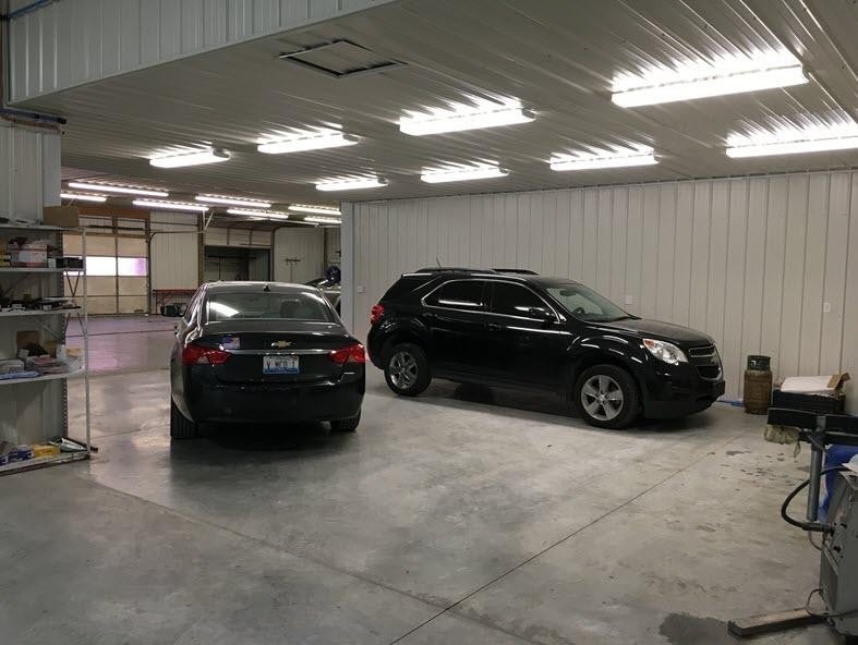 WEEKS Chevrolet GMC Interior